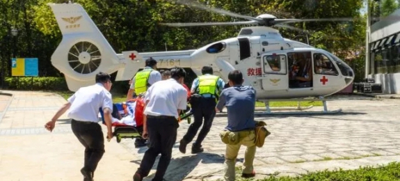 打开生命通道，东部通航上演“空中大营救”