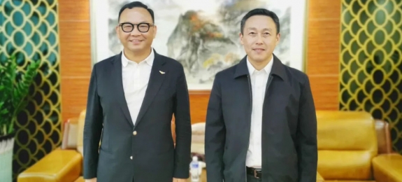 中南局局长胡振江接见东部通航董事长赵麒一行