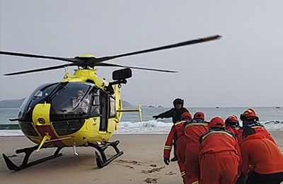 多方联动，东部通航直升机救援行动精准高效，成功营救坠崖受困者